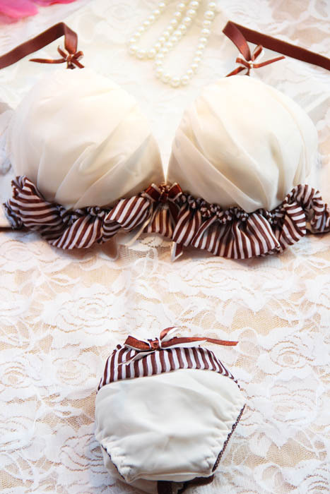 whosale/retail Hawawini white deep V-neck elastic ruffle push up lingerie bra set