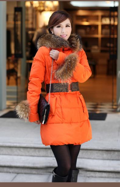 winter high quality medium-long fashion women white duck down coat women's raccoon fur collar fur coat with hood free shipping