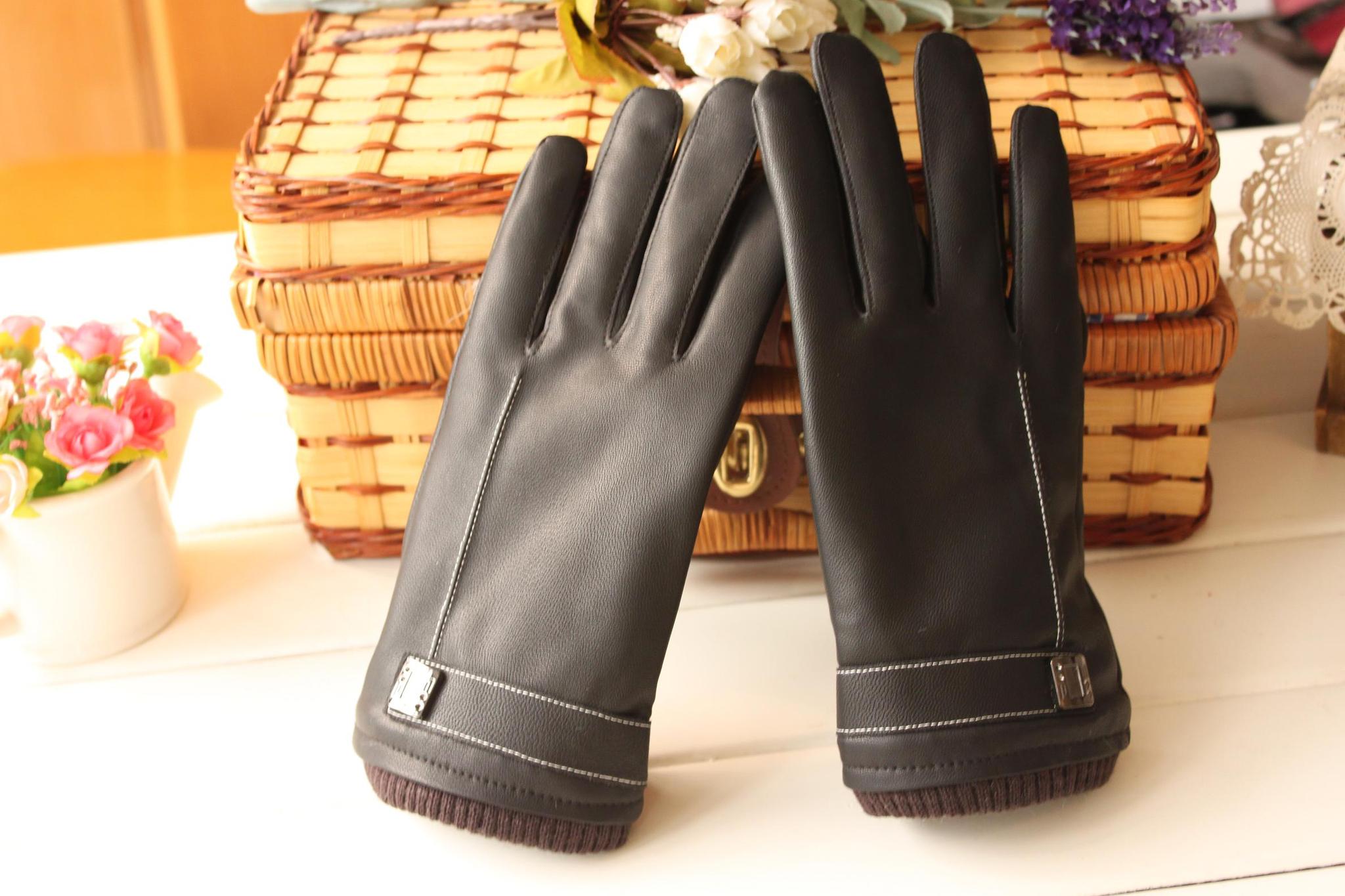 Winter thermal thickening nubuck leather male plus velvet leather gloves motorcycle windproof gloves