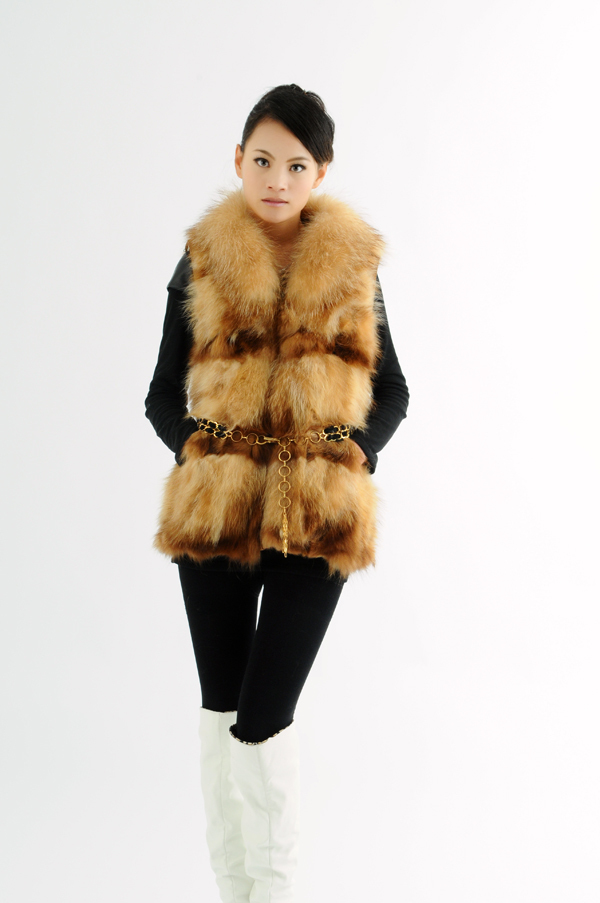 Women Luxury Natural Raccoon Dog Fur Vest Garment