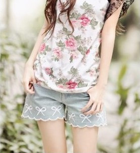 Women's 2012 bow laciness embroidered casual shorts
