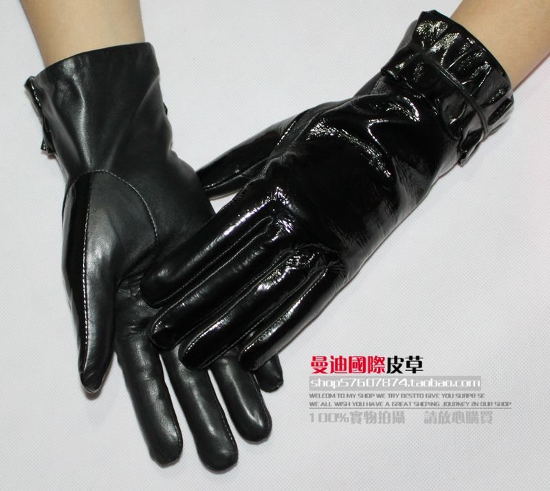 Women's fashion laciness japanned leather female small suede genuine leather gloves winter thickening thermal