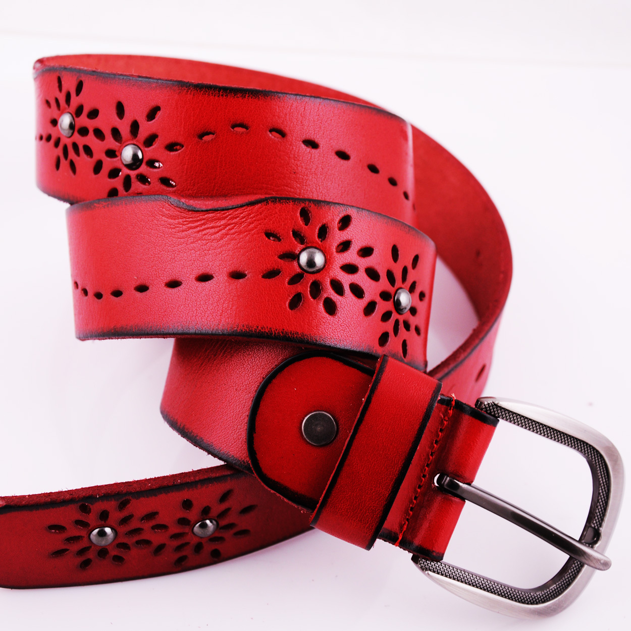 Women's first layer of cowhide fashion genuine leather rivet cutout strap female belt genuine leather belt women's