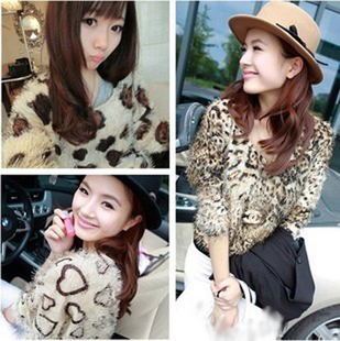 women's long-sleeve leopard print love long-sleeve sweater top