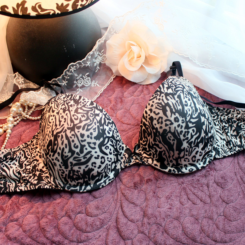 Women's underwear fashion bra plus size cup deep V-neck cup shaping bra