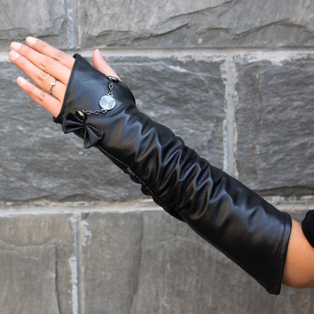 Woodpecker gloves sheepskin genuine leather gloves small bow lucy refers to fashion pleated design long arm sleeve