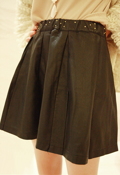 Z chickens rivet PU pleated small leather skirt